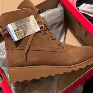 Krista Hickory Bearpaw Boots